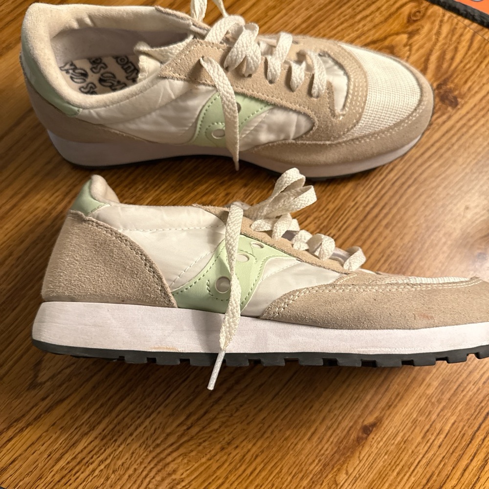 Saucony Sneaker 8.5